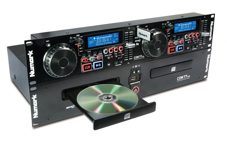 Tyler TDM-01 - Reproductor de CD portátil - Dispositivo de música  multifunción para disco compacto, CD-R, CD-RW, CD-MP3 - Sonido estéreo de  X-Bass y
