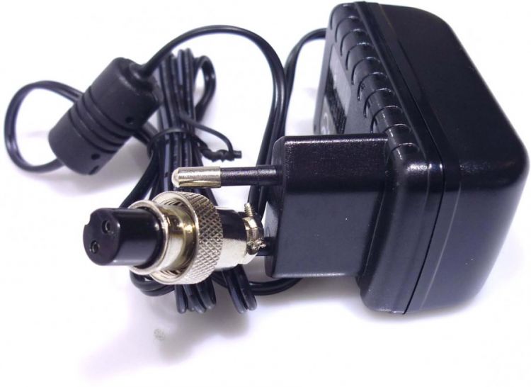 Netzteil 9V/800mA DC Bigfoot DMX Move Fußcontroller