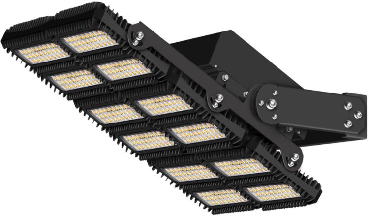ISOLED LED Flutlicht 1.350W, 130x40° asymmetrisch, variabel, DALI dimmbar, warmweiß, IP66