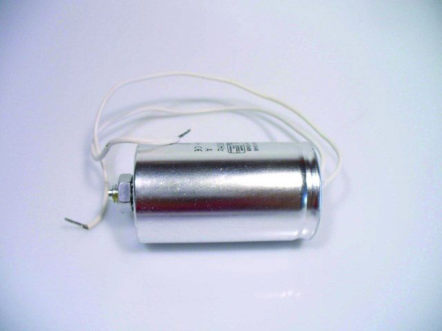 Kondensator 16µF 250V 50-60Hz