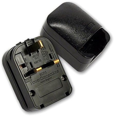 Adam Hall Connectors KSCP 3 Wandlerstecker Schutzkontakt/UK schwarz 13 A