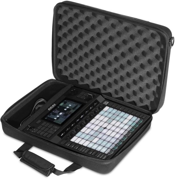 UDG Creator Akai Force Hardcase Schwarz
