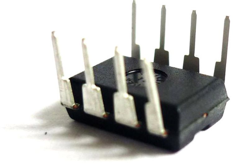 IC 24C08 EEPROM für DJ-Head 575