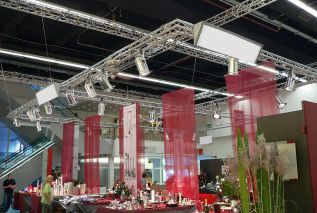 Stand de feria decorativo de Fink sobre una superficie de 180 m²