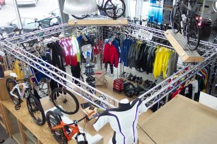 A bicycle shop with a new look