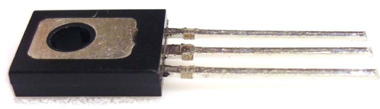 Transistor 2SA 1220 Si-P 120V 1,2A 20W