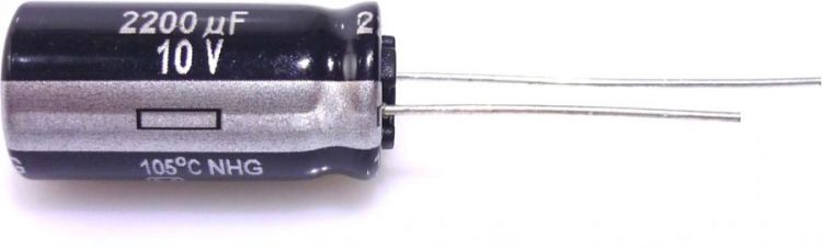 Kondensator 2200µF/10V Elektrolyt Radial