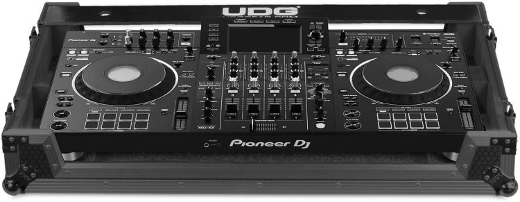 UDG Ultimate Flight Case Multi Format 3XL Schwarz Plus (Räder)
